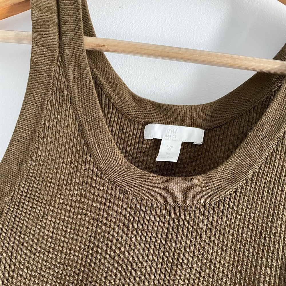 H&M Ribbed Tank top - Picture 3 of 4